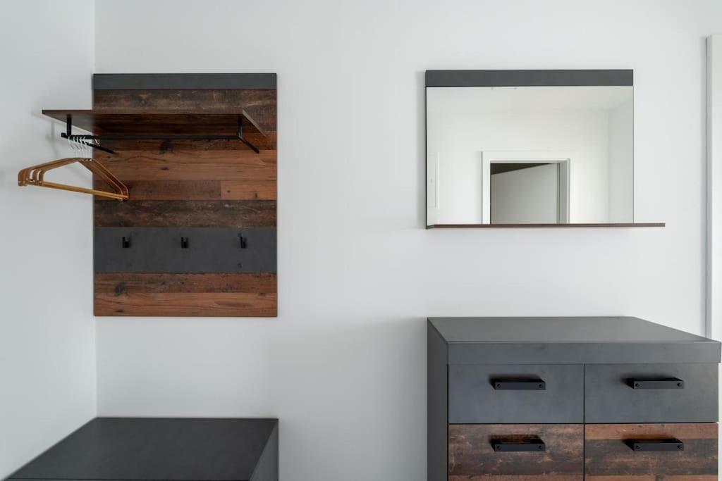 Hm • Sleek 1Br Home With Balcony Wien Exterior foto